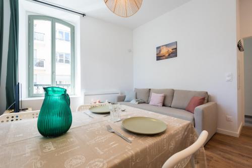 Appartements centre-ville - Wifi - Cuisine tout équipée - Lave-linge (Appartements centre-ville - Wifi - Cuisine tout equipee - Lave-linge) in Pau