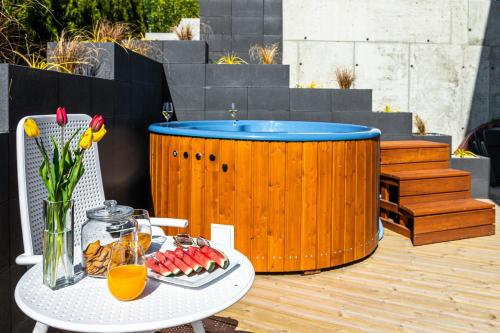Karstais baseins, Klif Resort Apartamenty in Mechelinki