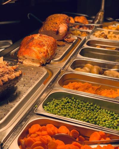 Tyacks Hotel - image 6