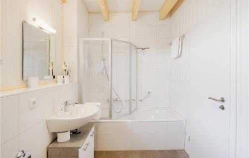 Three-Bedroom Holiday Home in OstseeResort Olpenitz - main image