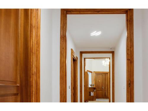 Lh Royal Suites Terrace - image 8