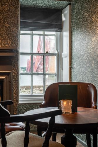 Innkeeper's Lodge Edinburgh South Queensferry - image 9