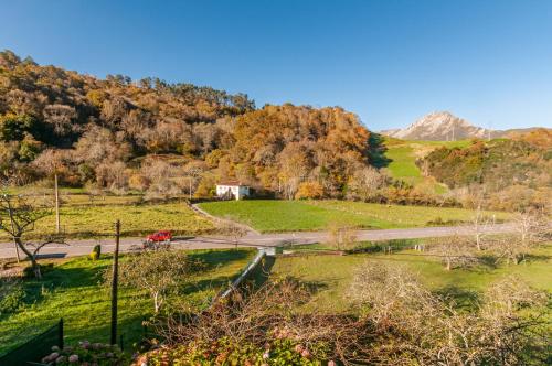 Casa a mitad de camino entre playas y Picos de Europa