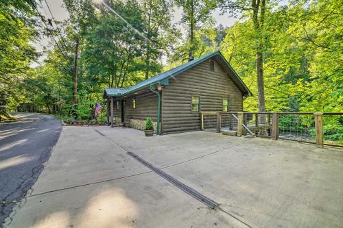 Crystal River Cabin with Scenic View and Fire Pit