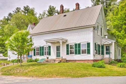 B&B Lancaster - Rustic 1800s Guildhall Farmhouse with Fire Pit! - Bed and Breakfast Lancaster