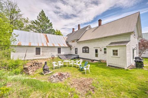 Rustic and Historic Guildhall Farmhouse with Fire Pit!