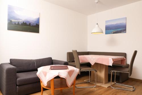 Hotel Garni Post - image 11