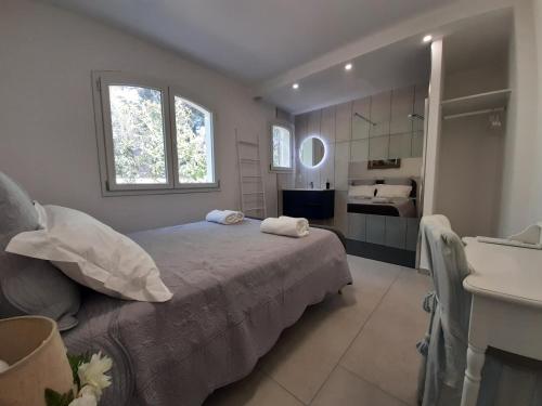 VILLA RASOA chambre LIBELLULE - Chambre d'hôtes - Agde