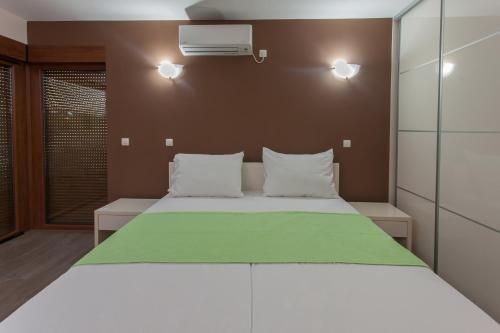 Apartment with Terrace image 10