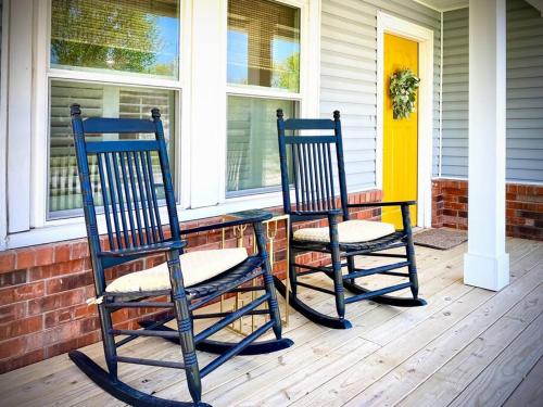 STARLANDING, 2 Kngs/2 Twns; DT/Museums/Trails in Bentonville, USA
