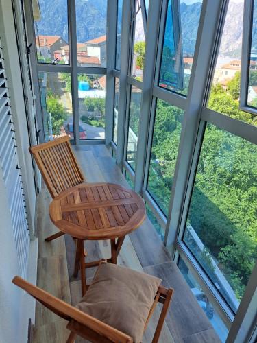 Apartments with sea view in Prcanj in Prcanj