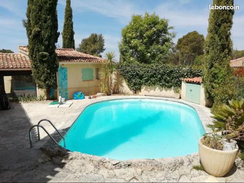 Villa familiale - Proche Aix en Provence - Location saisonnière - Ventabren