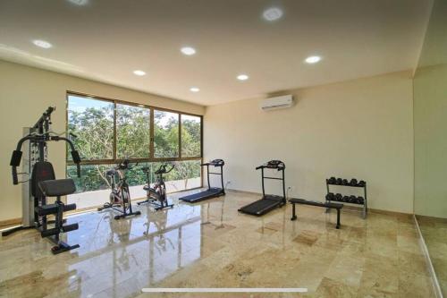 Sherlock - Swim up Suite & Gym & Beach Club Access, Tulum (photo 4)