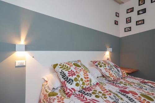 Double Room image 10