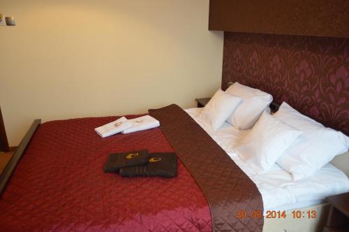1 queen bed