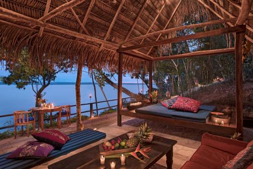 Vistas, La Lancha by Francis Ford Coppola in El Remate