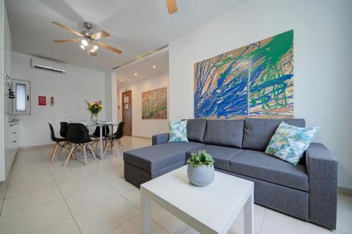Azure Haven - Gzira Apartments and Penthouse By ShortLetsMalta, Gżira (fotografie 3)