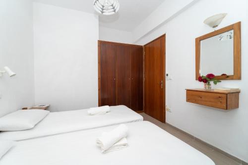 Ilias Apartments - image 8