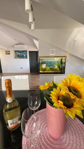 Two-Bedroom Apartment image 6