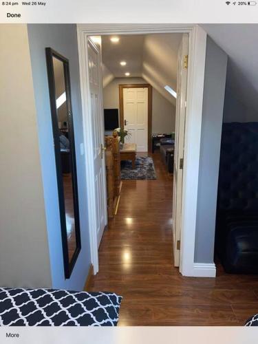 Woodland lodge, apartment in 鄧吉文