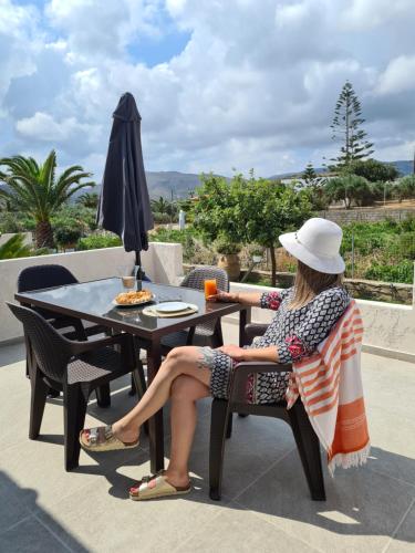Facilities, Olivar Suites in Itanos