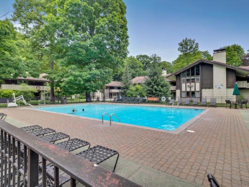 335E Mountain Villa - main image