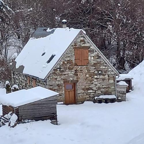 Grange en autonomie en montagne - Chalet - Lesponne