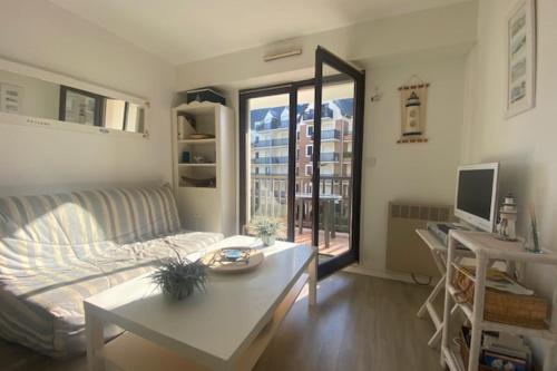 24m Comfort 3 Pers With Balcon Near The Beach