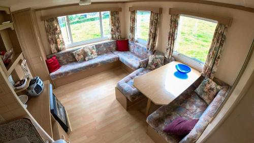 . DEVIL'S BIT accommodation