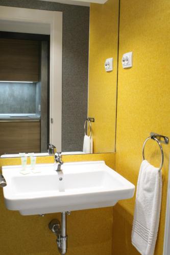 Junior Suite Apartment (1-5 adults) image 2
