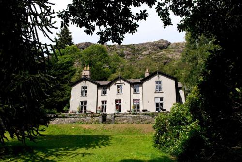 Exterior view, YHA Coniston Holly How in Coniston