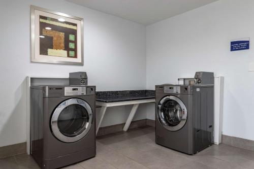 Best Western Plus Orange County - image 3