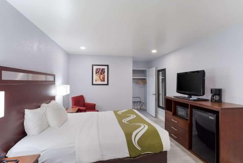 Quality Inn Redding near I-5 - image 12