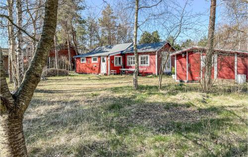 . Beautiful Home In Löderup With Kitchen