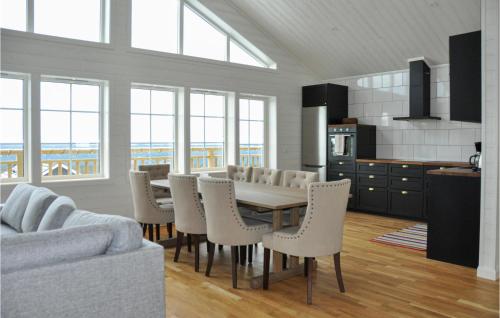 Kitchen, Cozy Home In Salen With Sauna in Salsatern