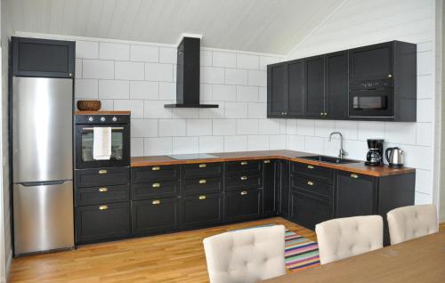 Kitchen, Cozy Home In Salen With Sauna in Salsatern