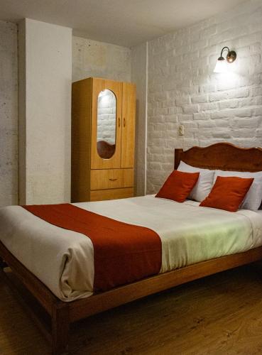 Double Room image 5
