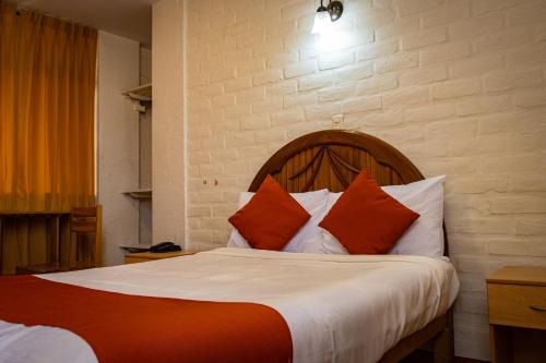 Double Room image 9