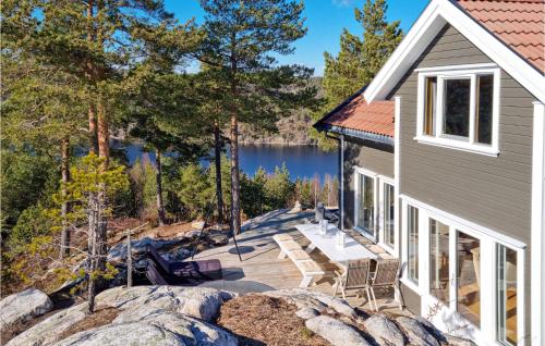 . Lovely Home In Risør With Sauna