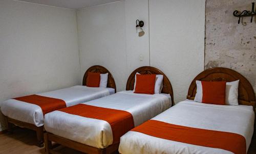 Triple Room image 5