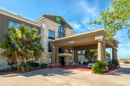 Holiday Inn Express and Suites Beeville