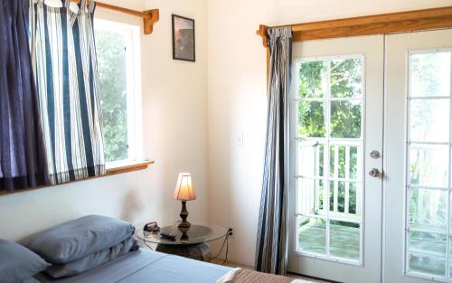 Queen Room with Shared Bathroom