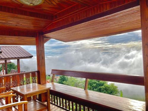 Balcony/terrace, Wimanmok PhuThapBoek&nbsp; near Phu Hin Rong Kla National Park