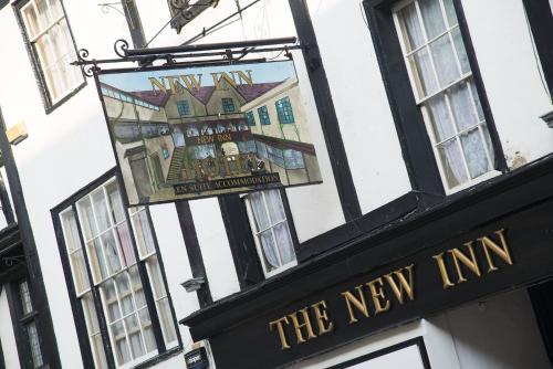 The New Inn - image 11