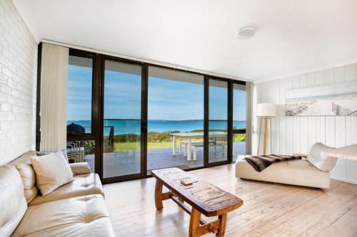 Azure Absolute Beachfront I Pet Friendly