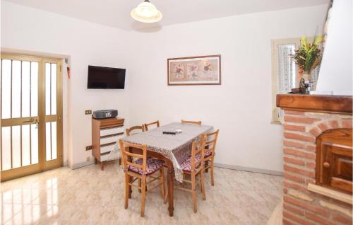 Awesome home in Roccaberardi with 3 Bedrooms in Pescorocchiano