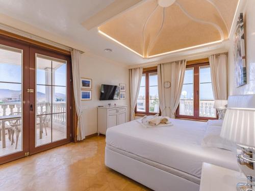 LUXURY VILLA NAUTILUS Heated pool