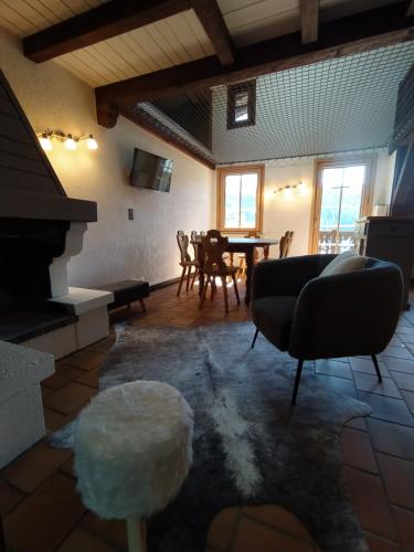 Chalet Appart'Hôtel l'Eau Vive (Chalet Appart'Hotel l'Eau Vive) in Saint Nicolas La Chapelle
