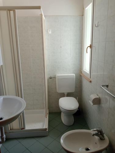 One-Bedroom Apartment with Balcony image 6