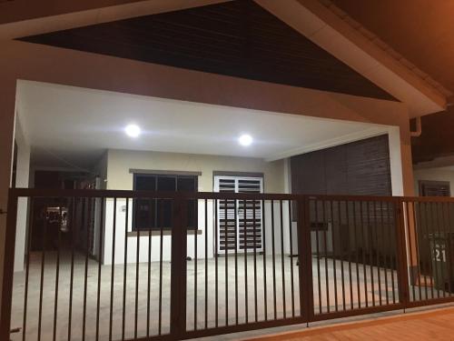 Fadi's Guesthouse at Bandar Baru Samariang in Petra Jaya